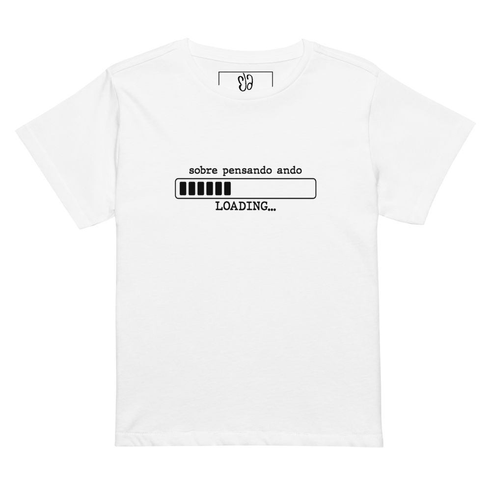 Sobre Pensando Ando Baby Tee