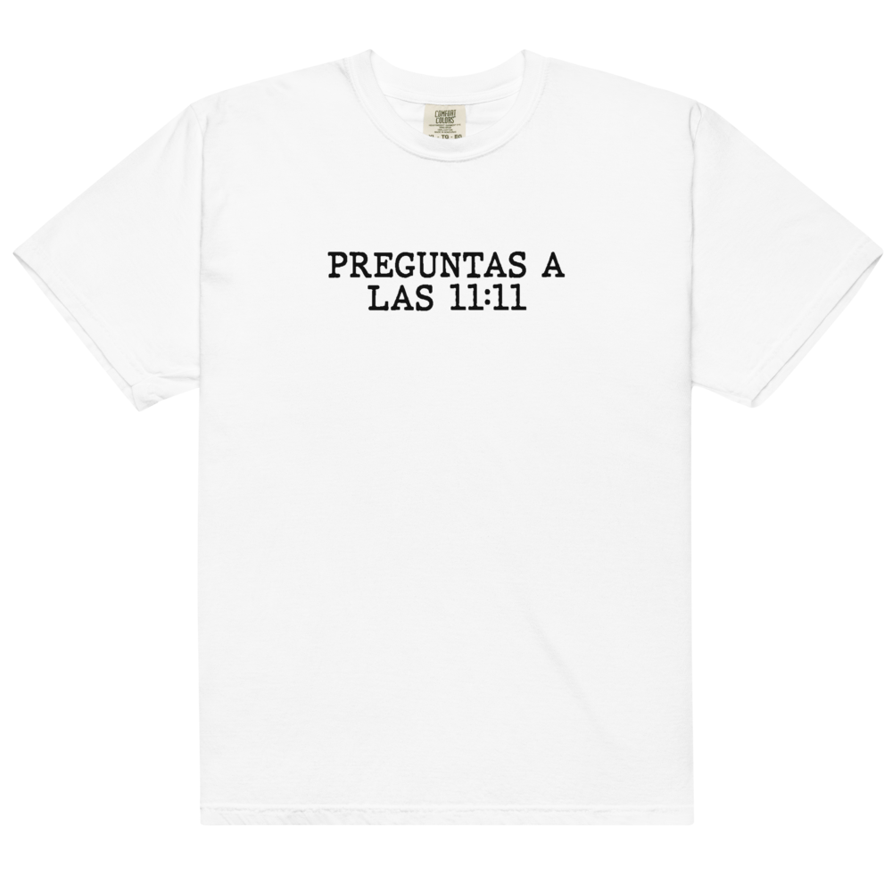 PREGUNTAS A LAS 11:11 Tracklist White Tee Front